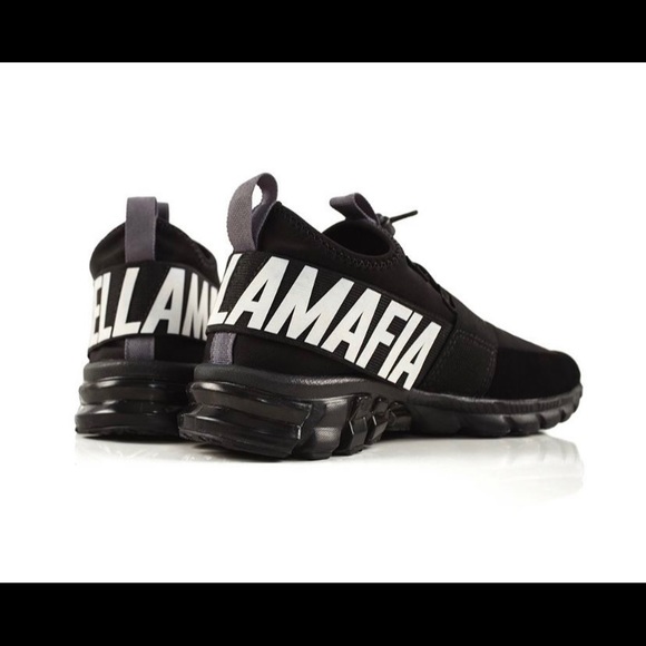 Black Sneakers, size 8 - Picture 1 of 6
